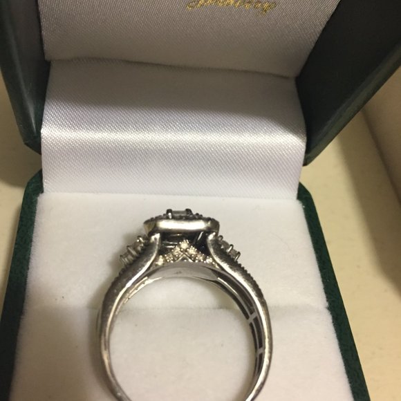 Celebration Lux Ring - Picture 4 of 5